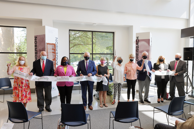 ribbon-is-cut-at-the-dreisbach-anderson-student-success-center