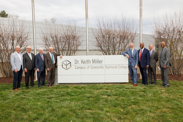 president-emeritus-miller-with-president-miller-and-area-commission