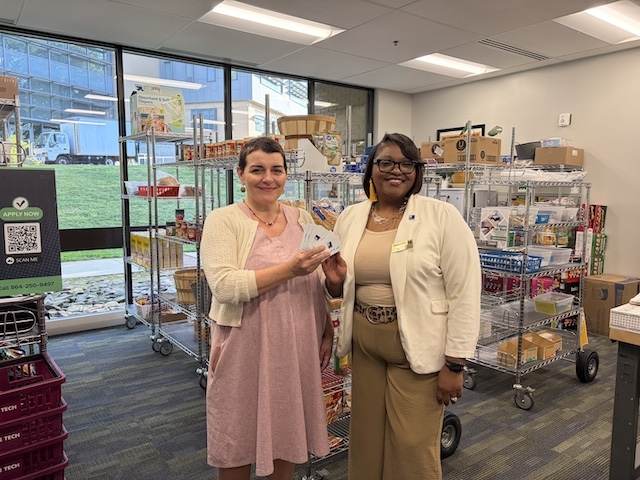 Goodwill-presents-gift-cards